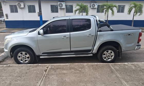 CHEVROLET S10 2.8 LT 4X4 CD 16V TURBO DIESEL 4P MANUAL CHEVROLET S10 2.8 LT 4X4 CD 16V TURBO DIESEL 4P MANUAL